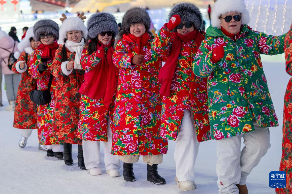 第42届中国·哈尔滨国际冰雪节开幕 第42届中国·哈尔滨国际冰雪节开幕