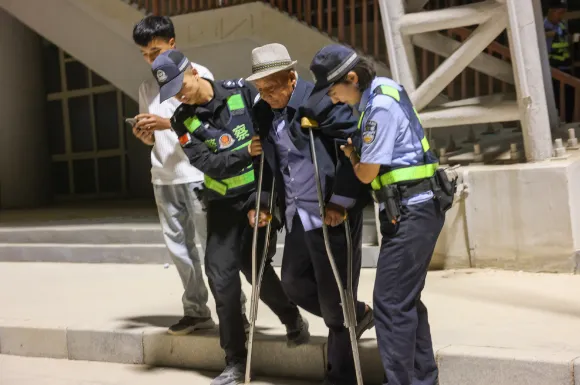 【护航疆超】3:0完胜!喀什公安守护疆超赛事平安防线 image.png