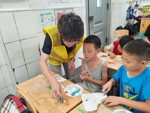 青春下乡送温情 美育相伴助成长————重庆移通学院赴成都开展乡村志愿服务 image.png