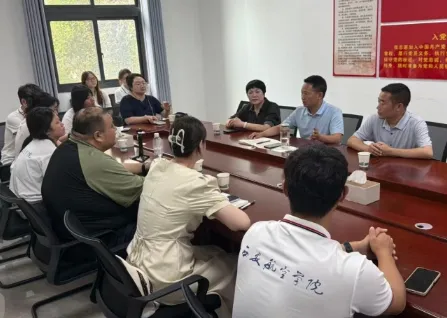 解码石泉蚕桑产业三阶段蜕变—西安航空学院通识教育学院学子开展三下乡实践 image.png